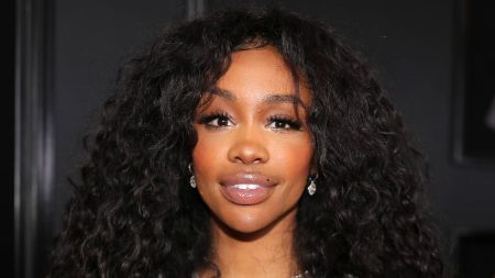 The real name of SZA is&nbsp;Solána Imani Rowe.